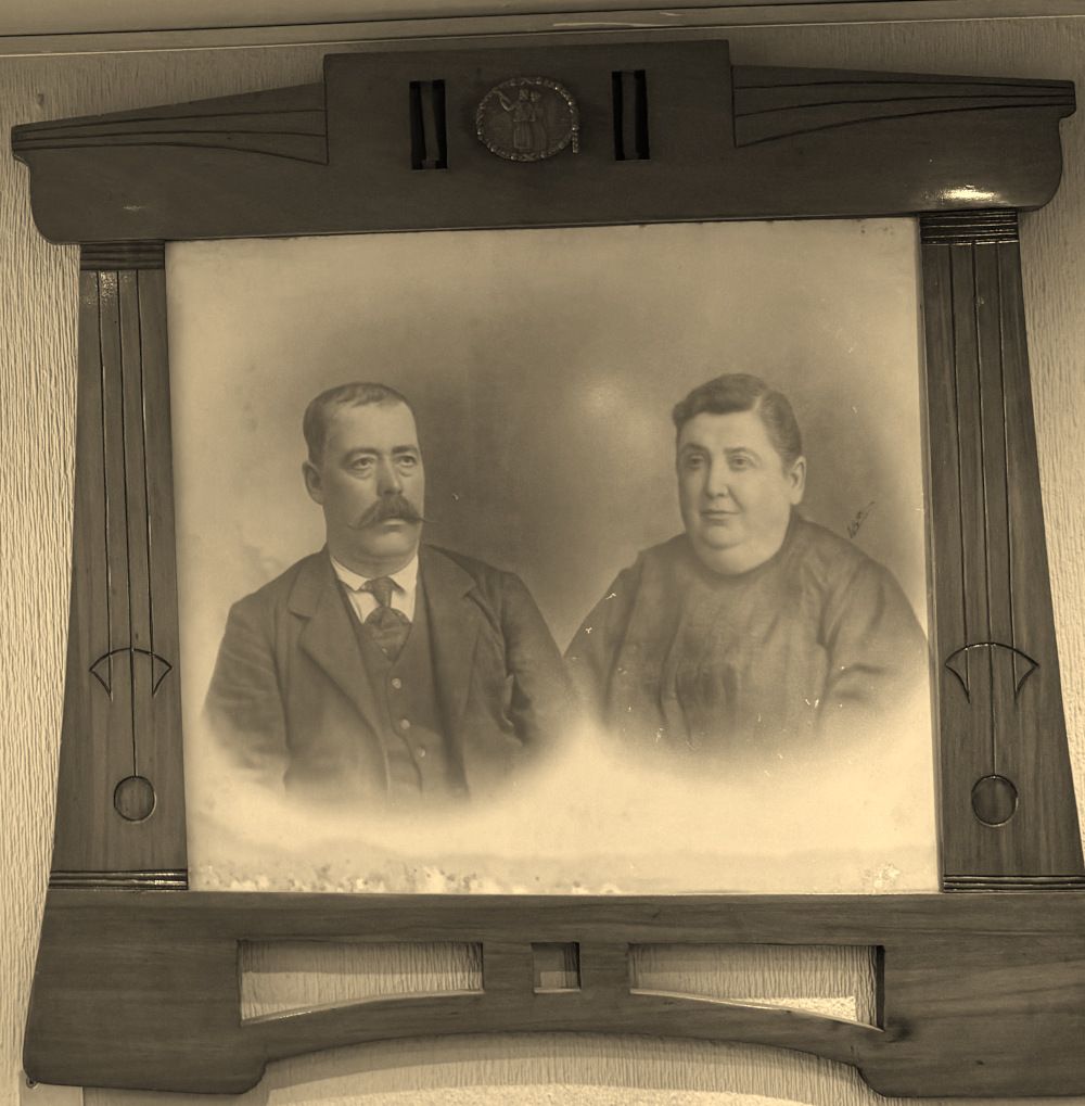 Fotografía de los fundadores de Estanco 54 Alicante.