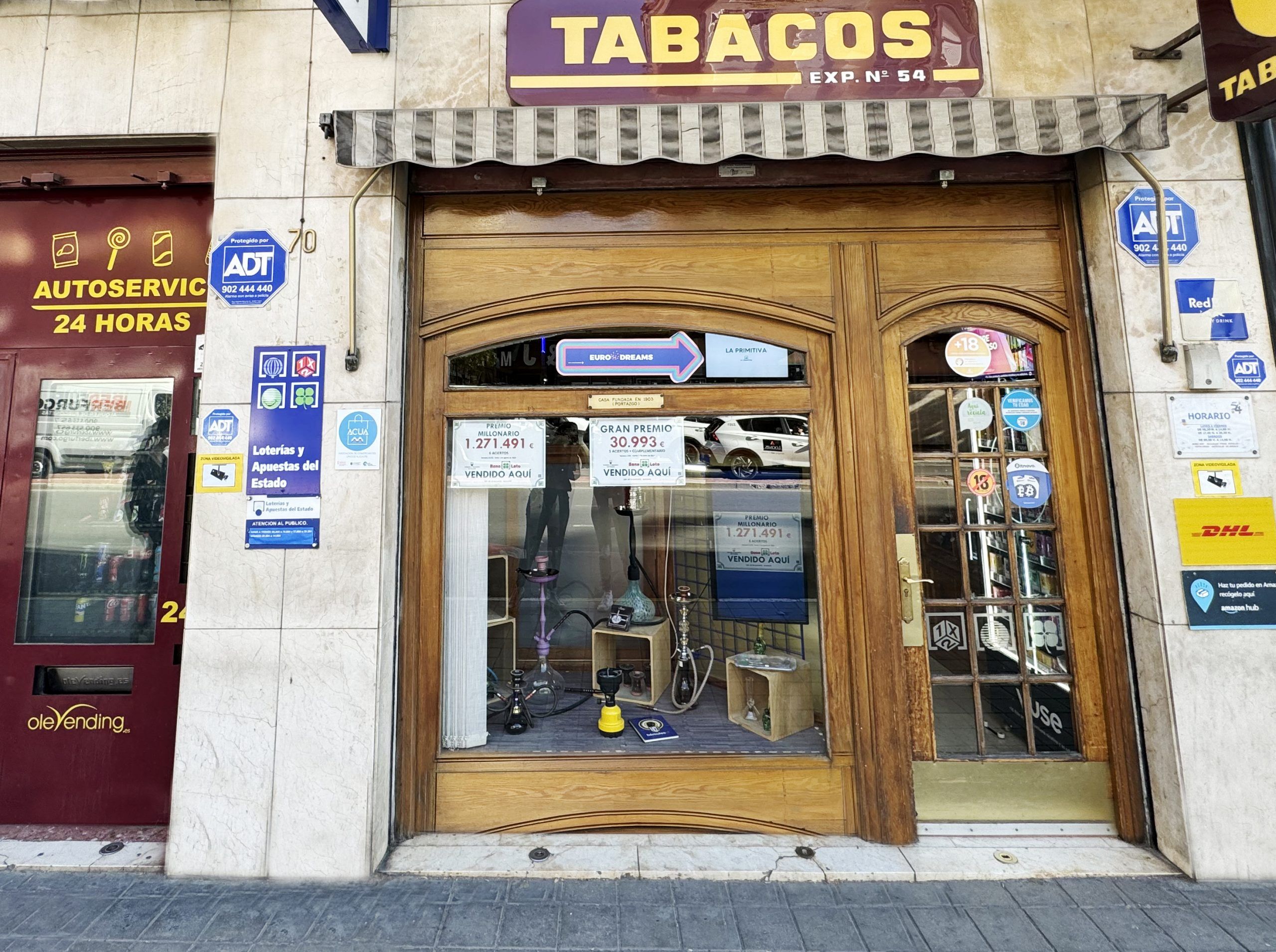 Fachada de Loterías Estanco 54 Alicante.